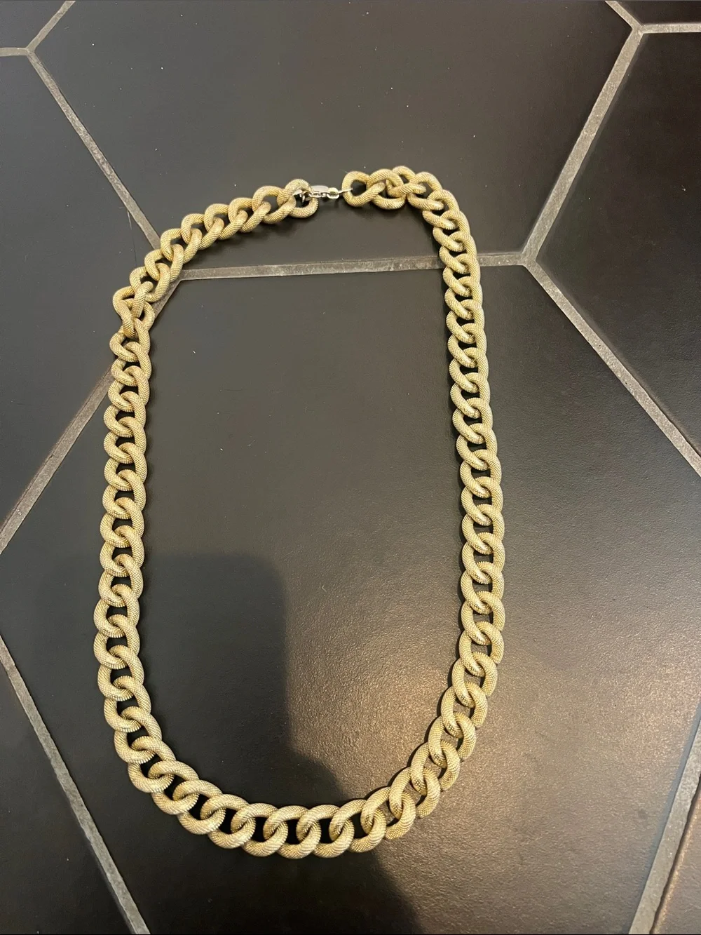Vintage Avon Textured Gold-Tone Curb Chain Necklace
